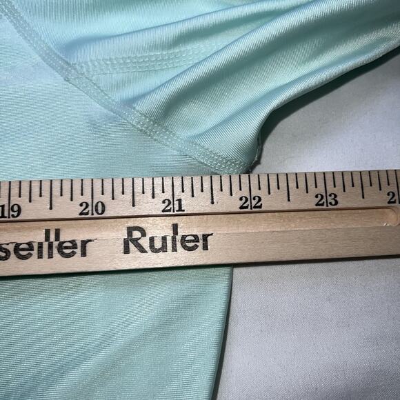 TESLA Jacket Women Size XL Green Running Hooded Thumb Holes Full Zip Lightweight - Picture 10 of 16